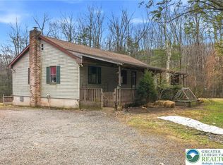 66 Back Rd, Barnesville, PA 18214