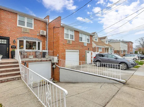 42-07 217th St, Flushing, NY 11361