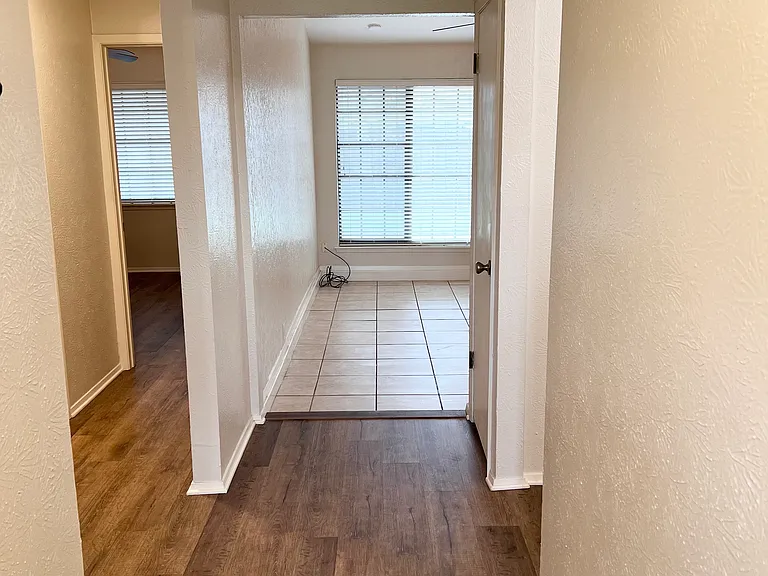 4310 Buckskin Trl — Photo 3