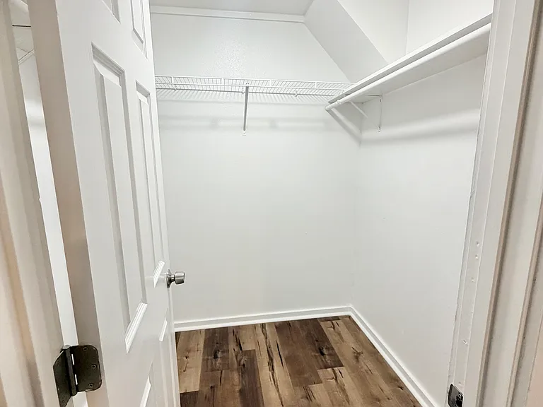 105 Dewitt St — Photo 24