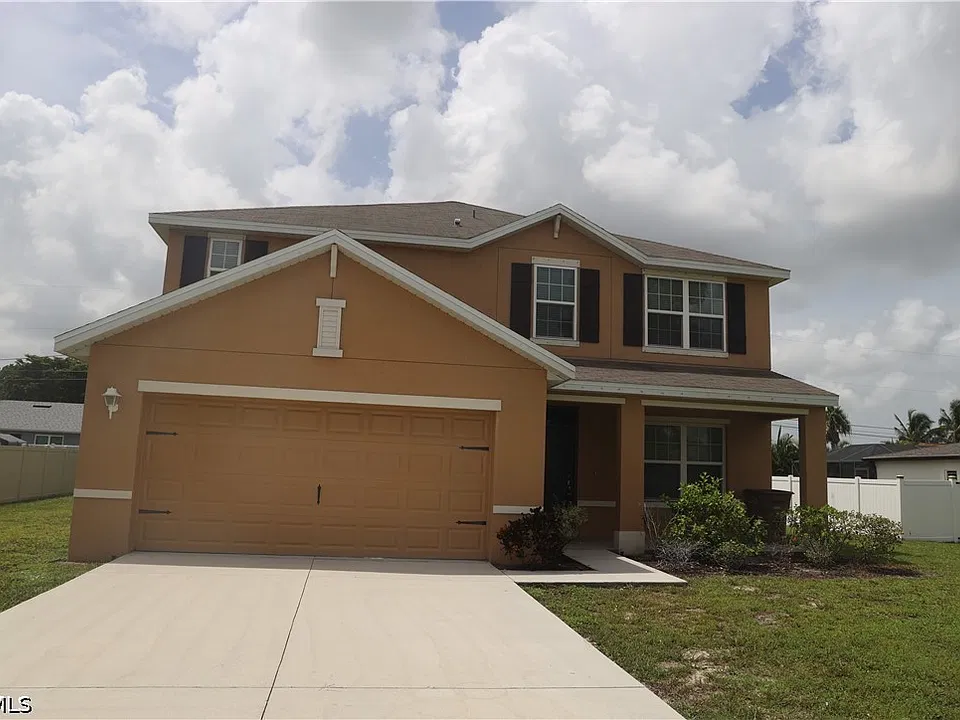 308 SW 16th Ter