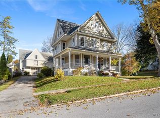 37 State St, Warsaw, NY 14569