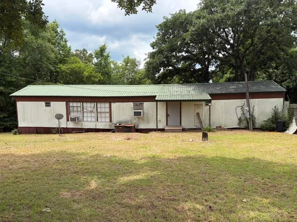 326 Balboa Dr, Jefferson, TX 75657