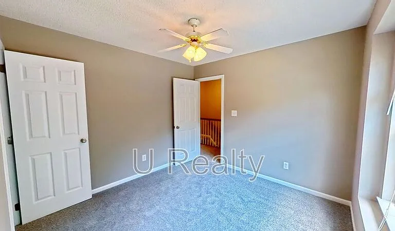 7236 Rock Island Rd — Photo 6