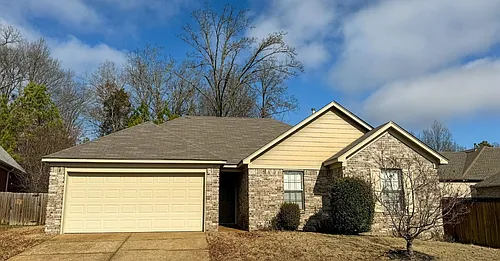 1645 Sawmill Creek Ln Photo 1