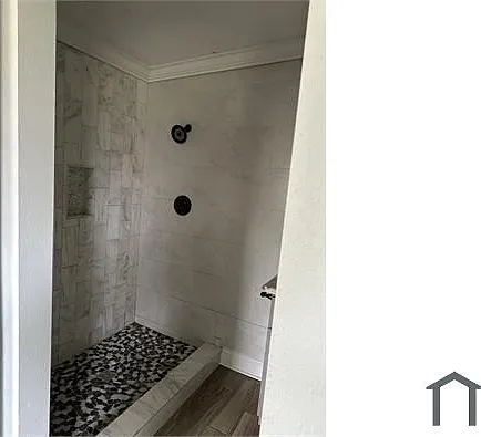 4501 Citrus Dr — Photo 2
