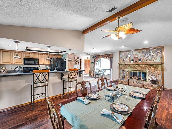 3rd image of 11334 Redgate St