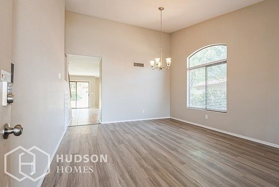 4th image of 4621 W Valencia Dr