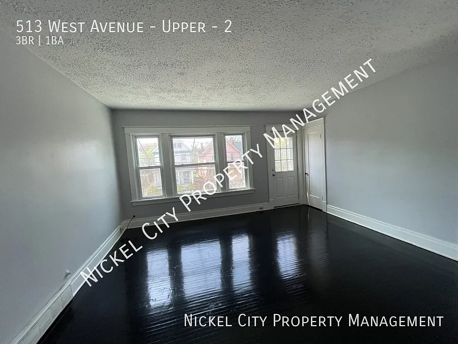 513 West Ave Upper - 3 Bedroom Available! — Photo 2