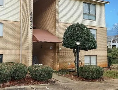 4822 Spring Lake Dr #D Photo 1 4822 Spring Lake Dr #D Photo 1