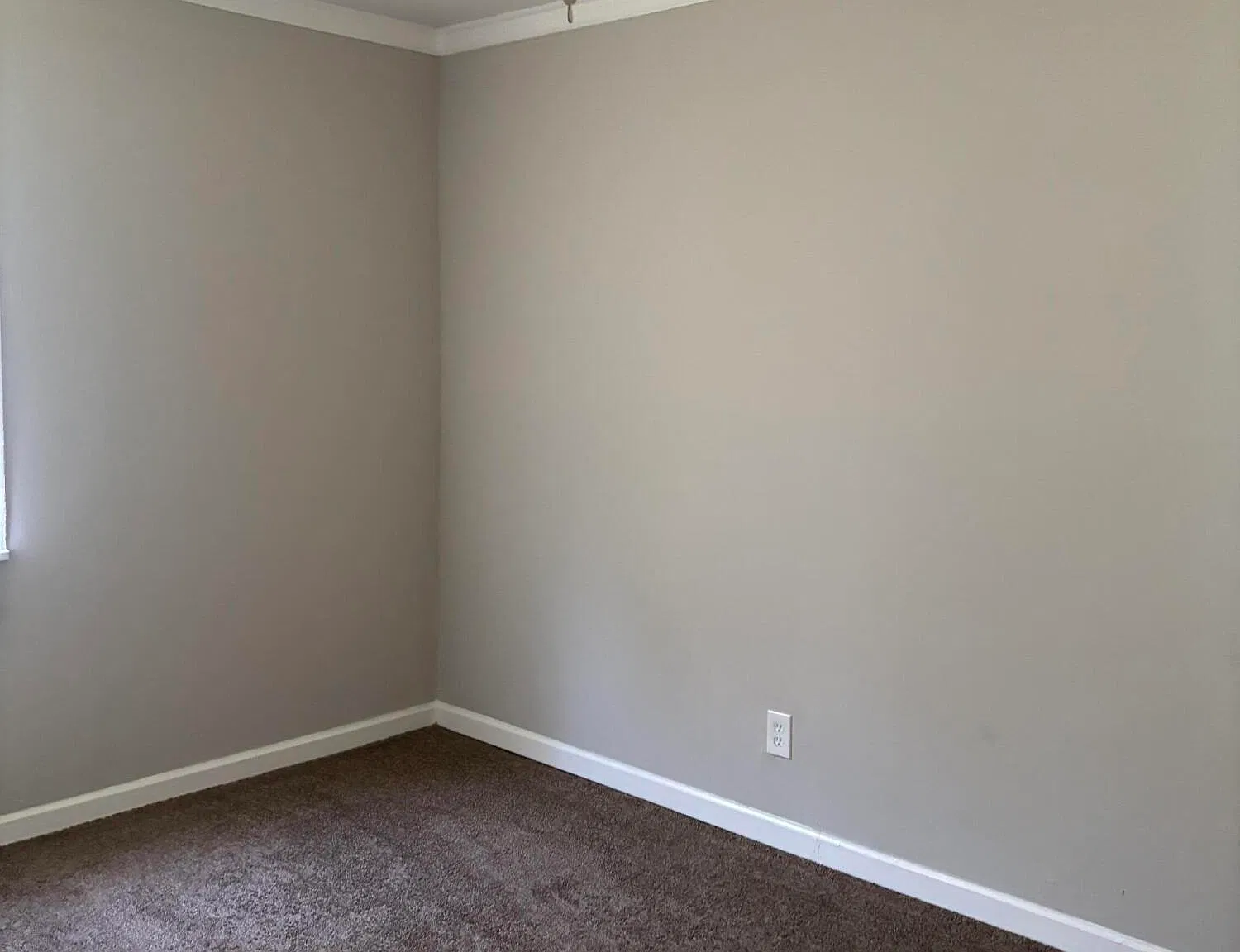 3 bed, 1.0 bath, 1201 sqft, $1,250 — Photo 4