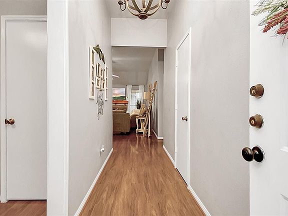 3rd image of 1008 Birnham Woods Blvd