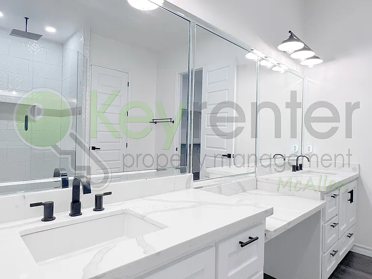 3412 Inez St — Photo 24