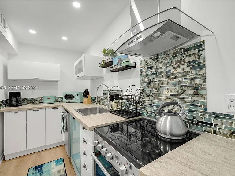1200 West Ave #811 — Photo 10