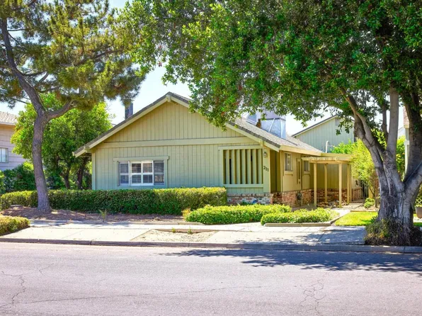211 N Maple Ave, Manteca, CA 95336