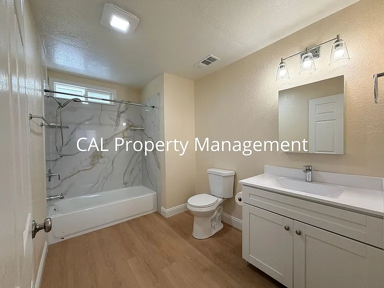 245A Maple St — Photo 7