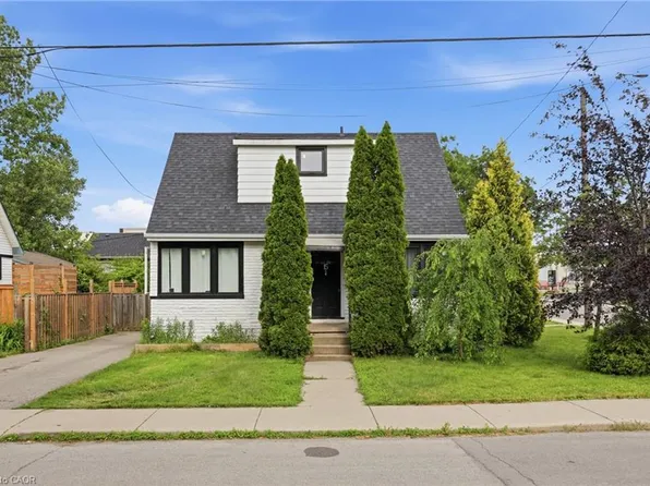 15 W 1st St, Hamilton, ON L9C 3B5