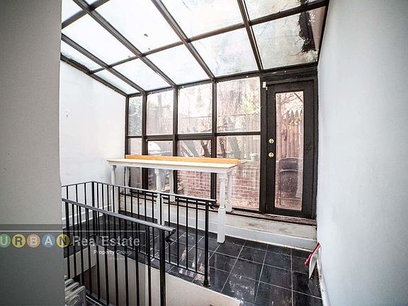 3rd image of 14 Bedford St #1A