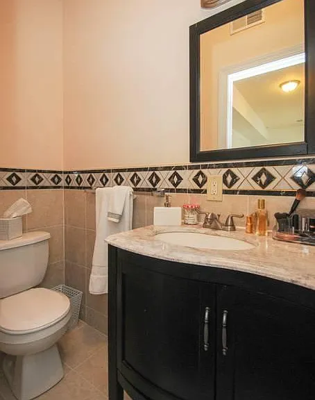 921 Ridge Ave #3D — Photo 4