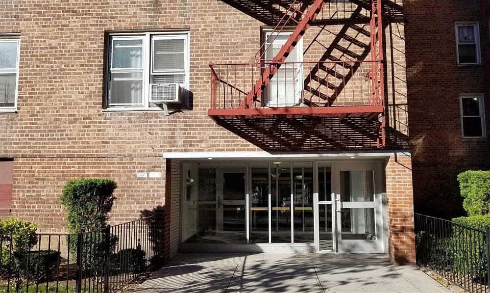 1st image of 3325 90th St #1V