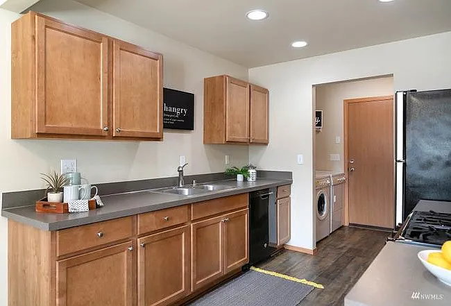 5976 Caymans Pl NE #5976 — Photo 7