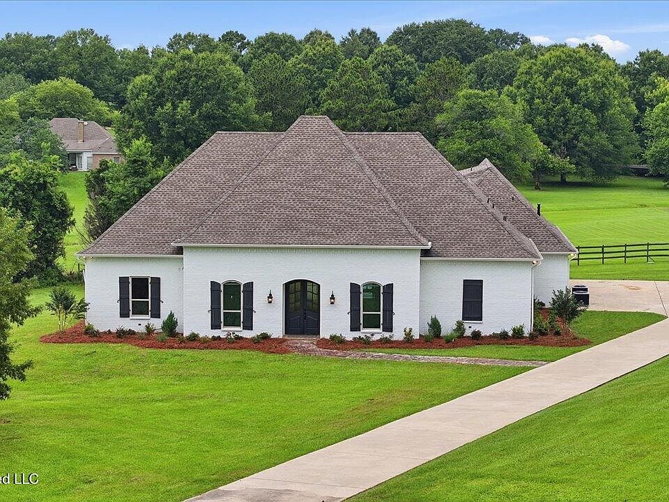 1st image of 116 Sky Meadow Rd