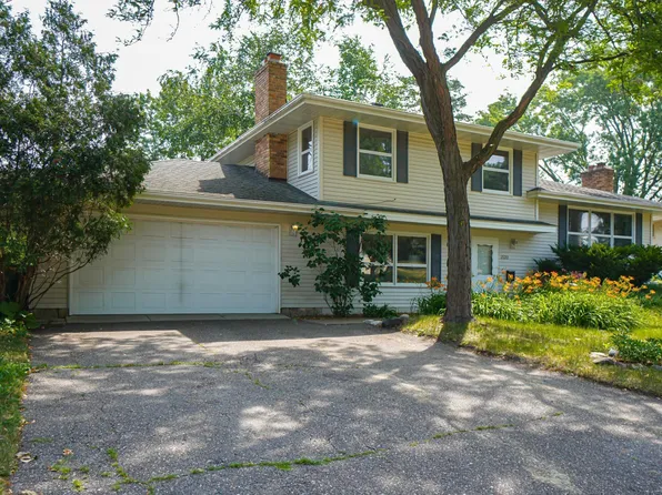 3520 Virginia Ave N, New Hope, MN 55427