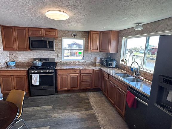 2nd image of 437 County Road 201
