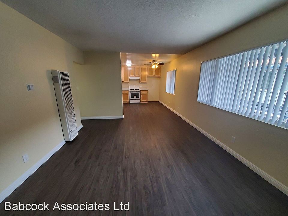 1st image of 4846 W 116th St APT D