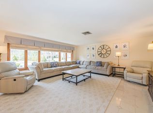 26 Nye Ave, Whippany, NJ 07981