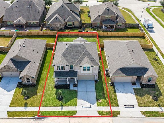 2nd image of 25423 Alpine Switchback Dr