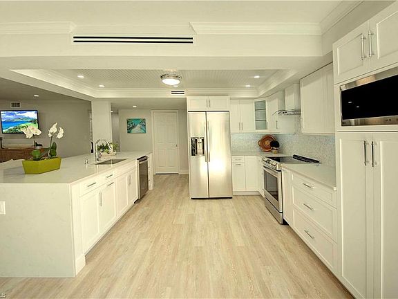 2nd image of 200 Wyndemere Way S #101