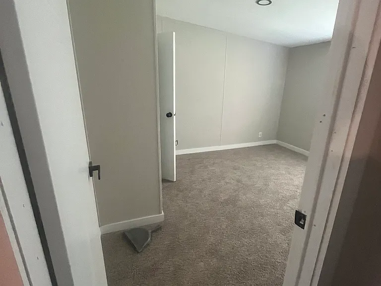 1443 Woodend Ln — Photo 12