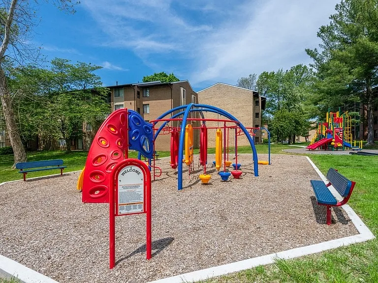 Spring Parc — Photo 22