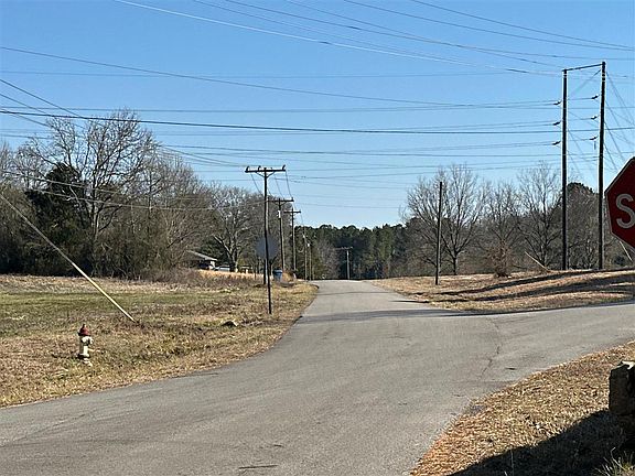 5th image of 745 Sam Gibbs Rd