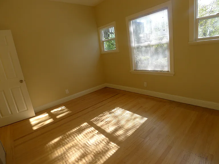 3105-3107 Telegraph — Photo 12