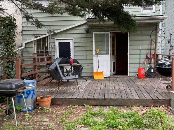 797 Meeker Avenue image 1 of 8