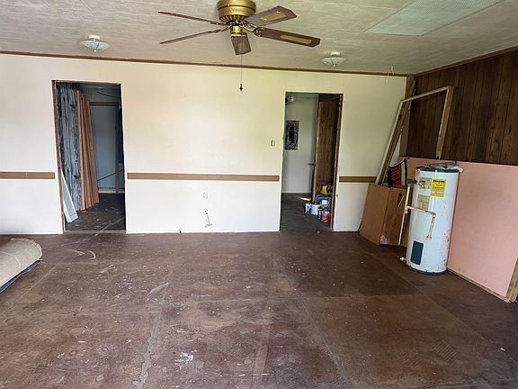 2nd image of 1218 Roberts Dr