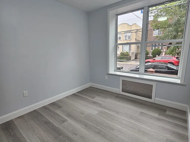 1724 W 13th St #1F — Photo 7