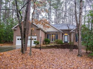 550 Perth Dr, Sanford, NC 27332