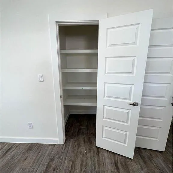 1417 Hibiscus Ave #4 — Photo 4