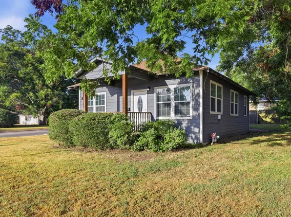 1306 S Austin St, Brenham, TX 77833