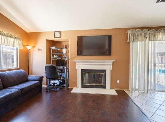 3rd image of 5650 Katrina Pl