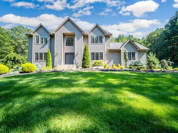 36 Stone Schoolhouse Road, Bloomingburg, NY 12721