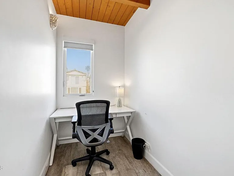 3373 Ocean Dr — Photo 47