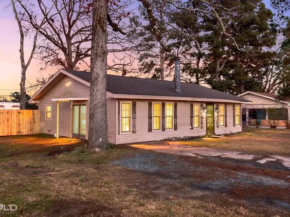 1013 Peyton Ave, Benton, LA 71006