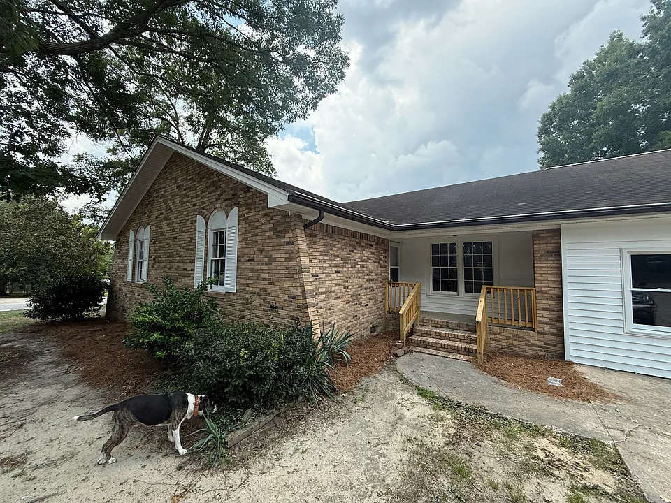 38 Shadowfield Dr