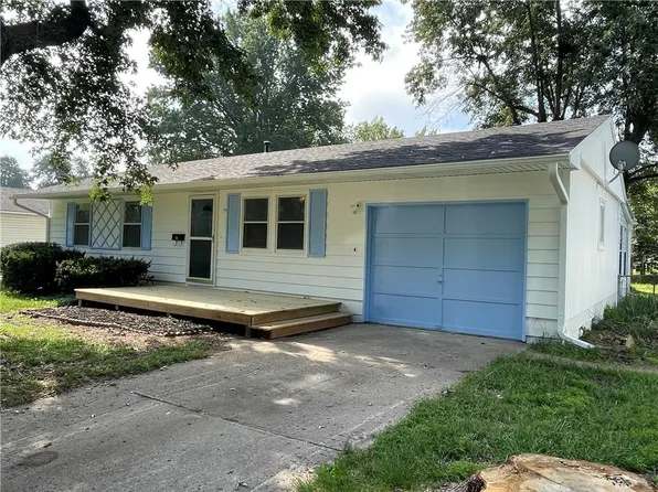 18823 E 6th St N, Independence, MO 64056