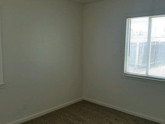5th image of 521 E Laurel Ave