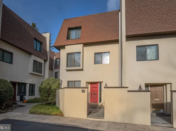 100 Llanalew Rd #9-B, Haverford, PA 19041